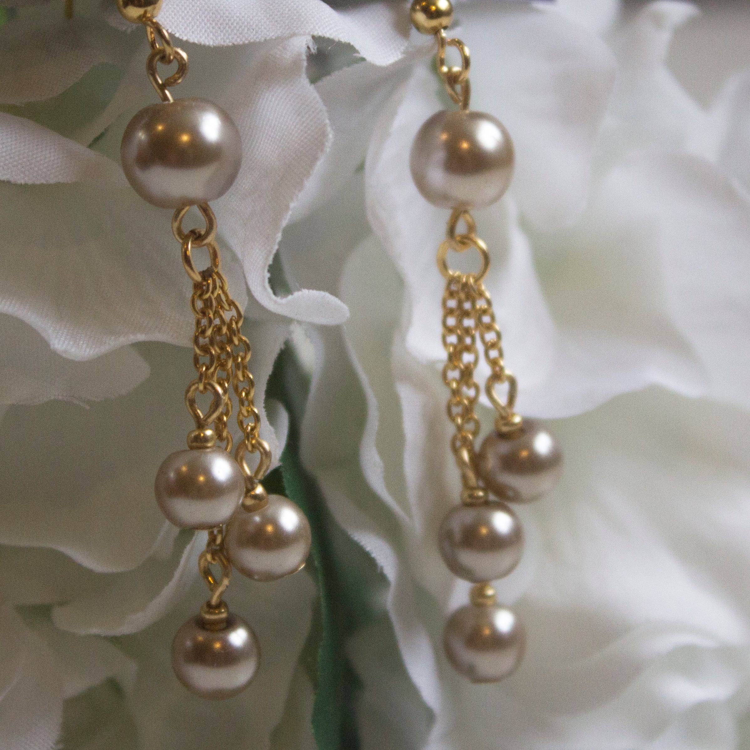 Mauve Pearl Earrings